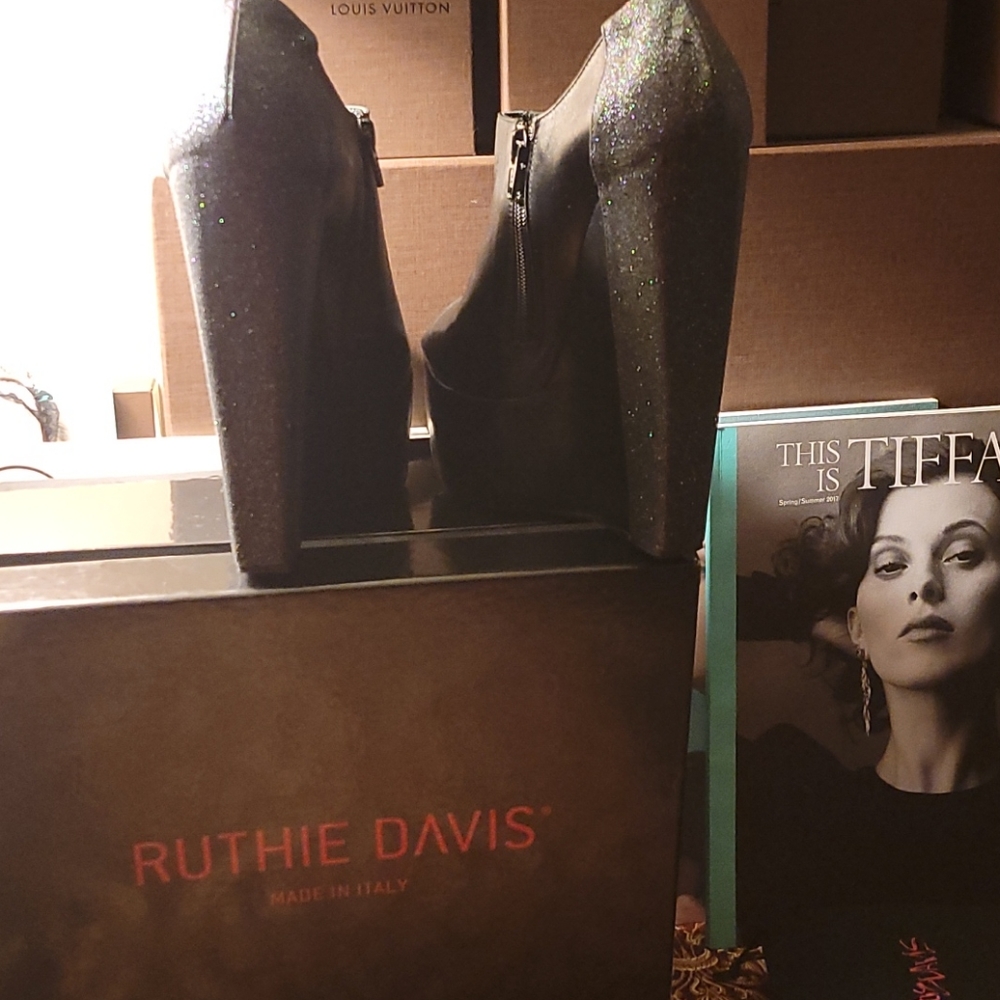 Use - Picture 3 of 4